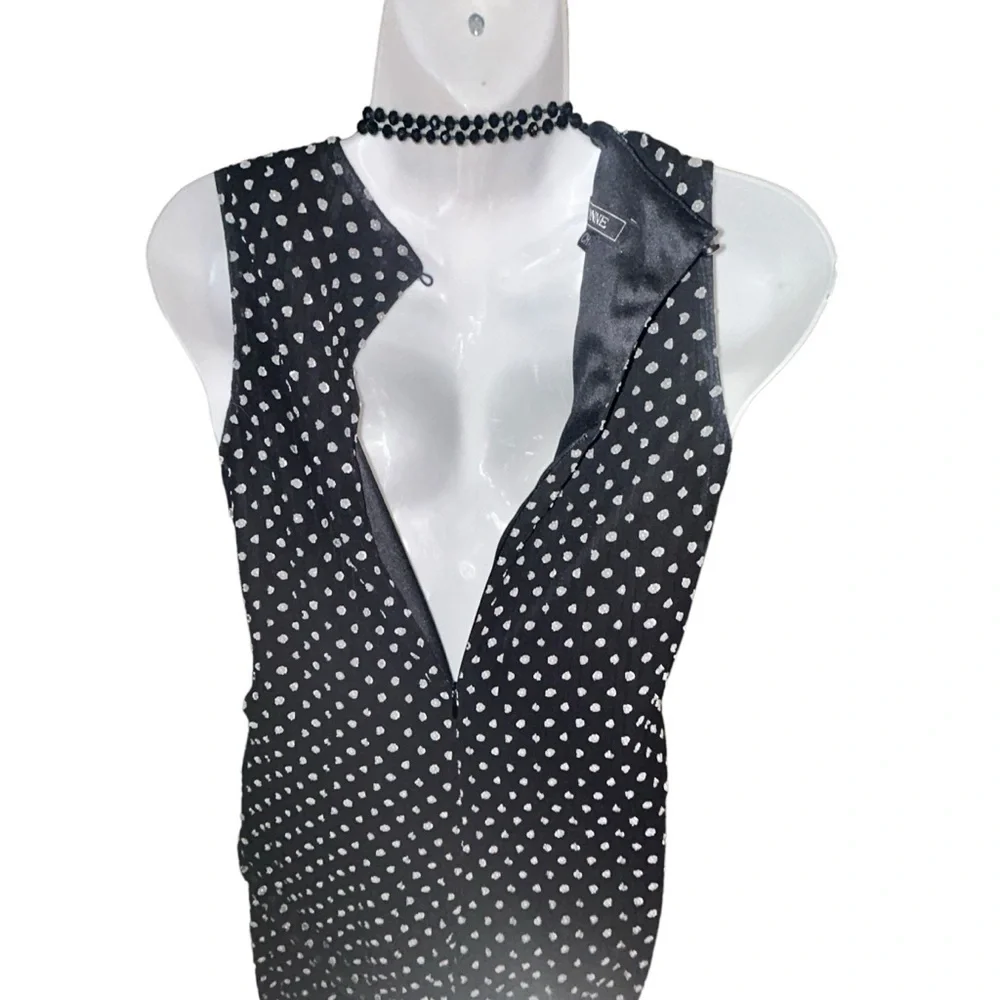 IVONNE black & white Polka dot jumpsuit- nice!‎ Size small/CH